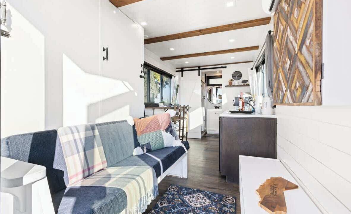 Photo of Livingroom in Tulare