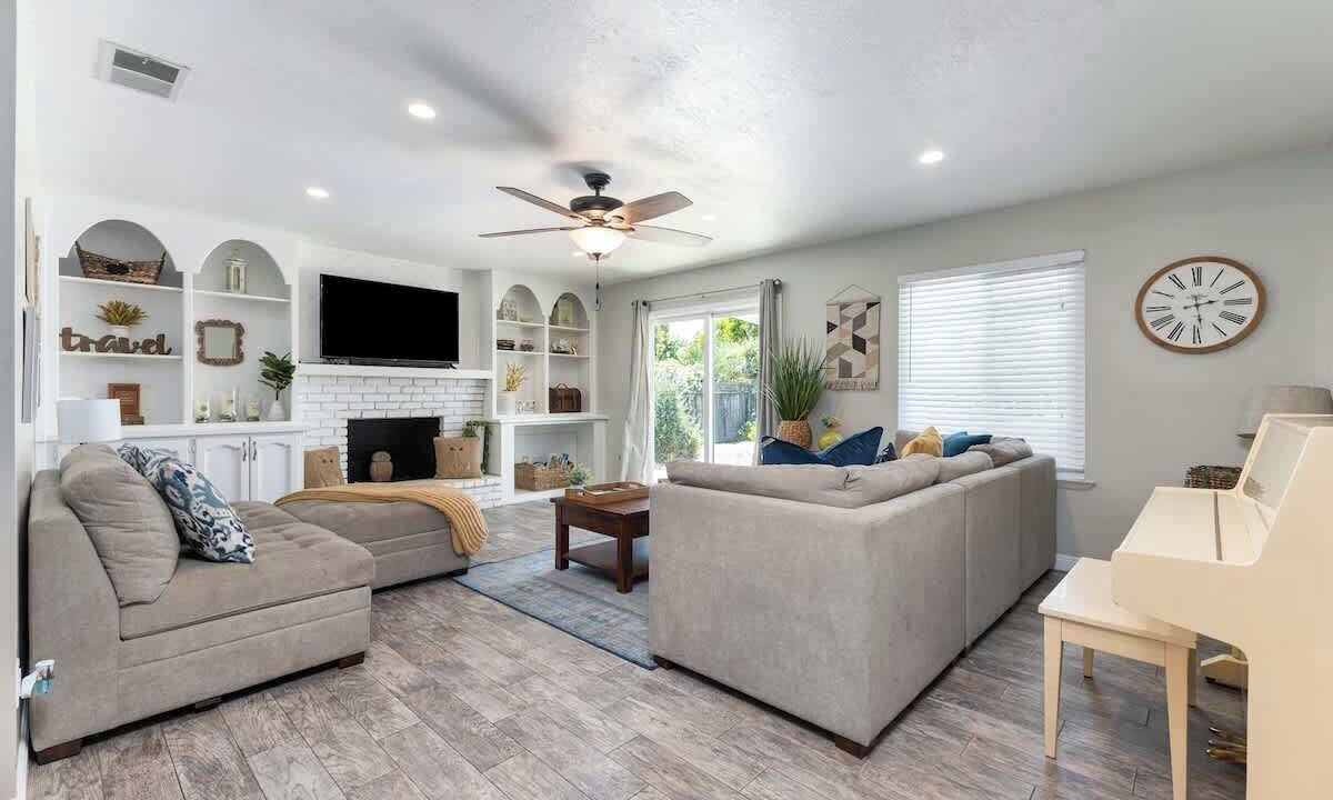 Photo of Livingroom in Visalia