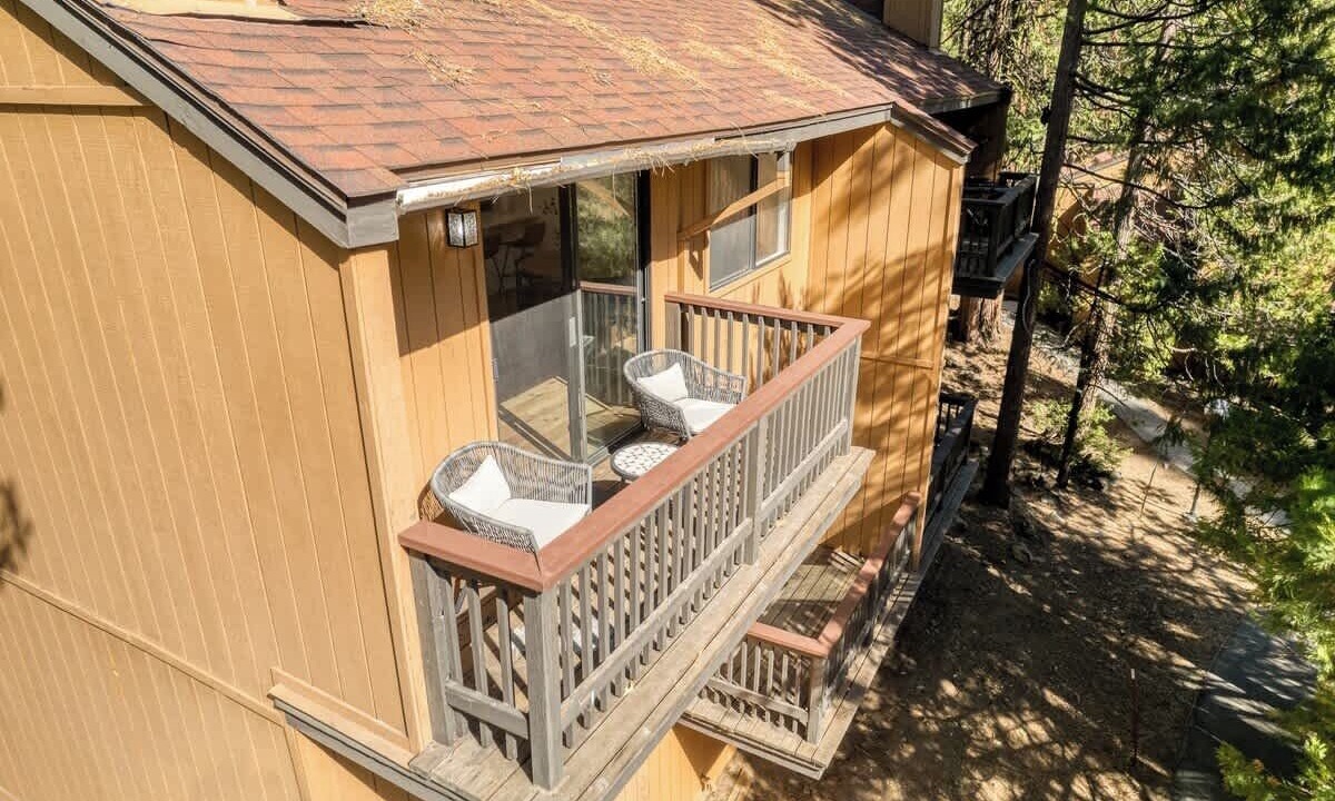 Photo of Patio Balcony in Shaver Lake