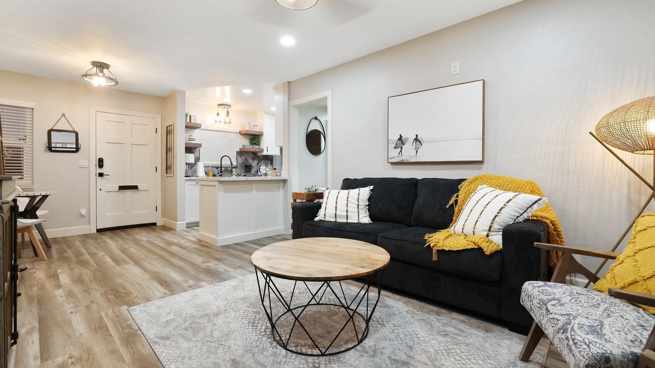 Photo of Livingroom in Exeter
