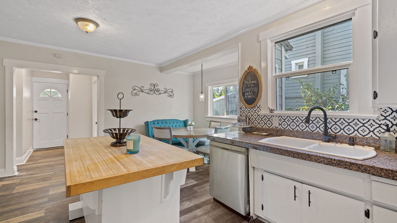 Photo of Kitchen in Downtown Riverside