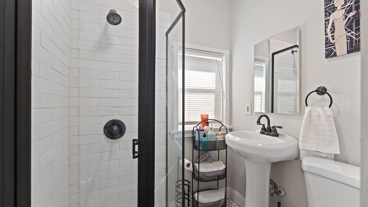 Photo of Bathroom in Downtown Riverside
