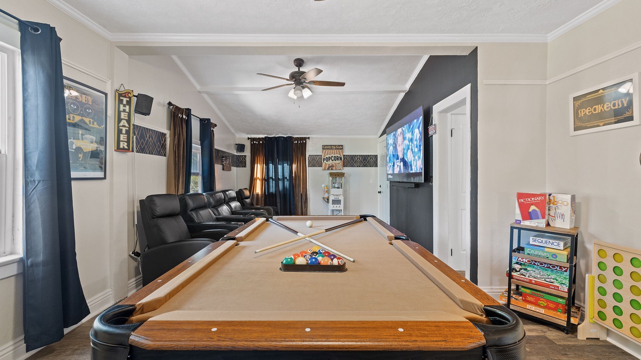 Photo of Bedroom in Downtown Riverside