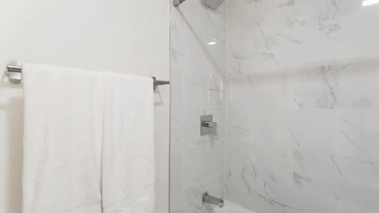 Photo of Bathroom in Tarzana