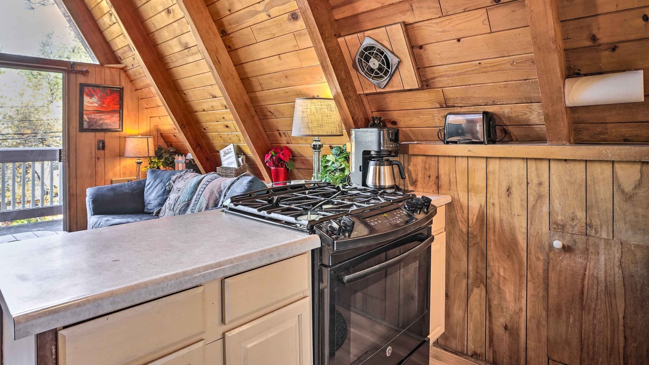 Photo of Kitchen in Arrowbear Lake