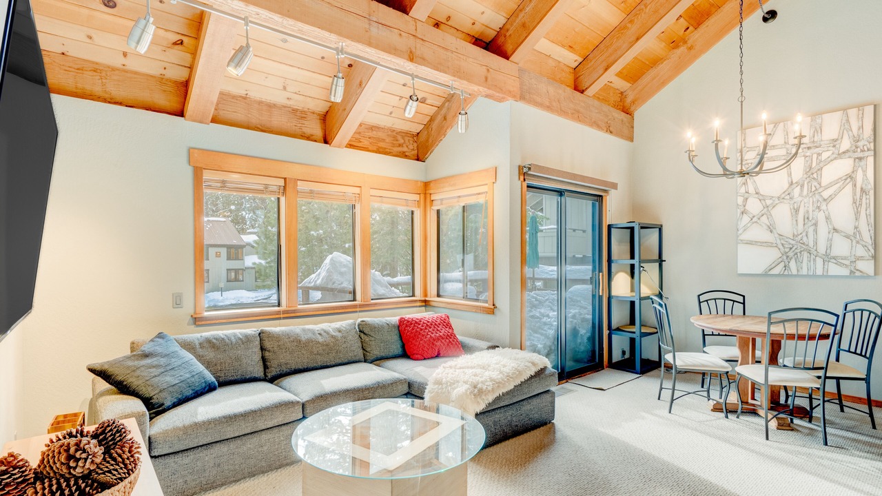 Photo of Livingroom in Tahoe Woods