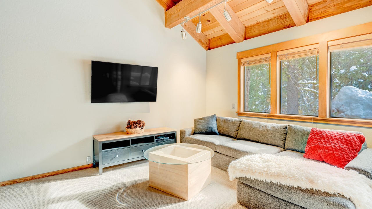 Photo of Livingroom in Tahoe Woods