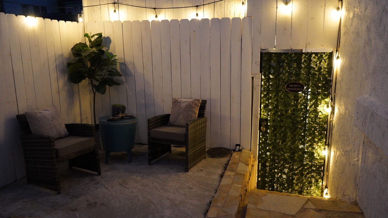 Photo of Patio Balcony in Altadena