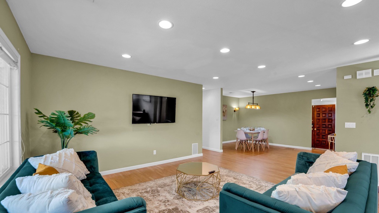 Photo of Livingroom in Centerville