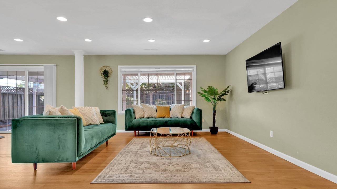 Photo of Livingroom in Centerville