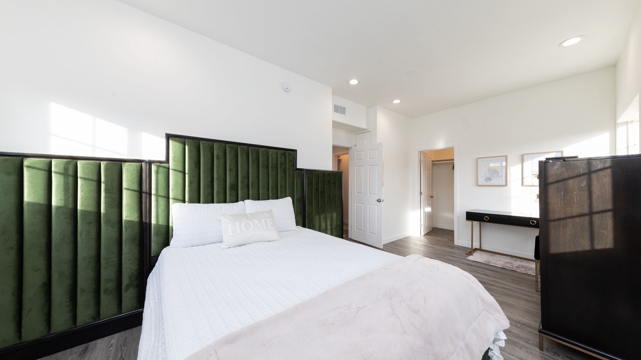 Photo of Bedroom in Los Angeles