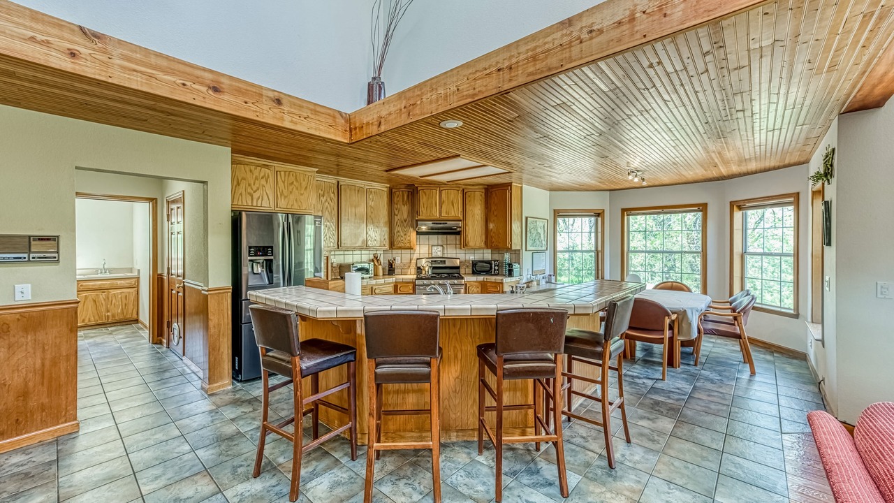Photo of Kitchen in Cascadel Woods