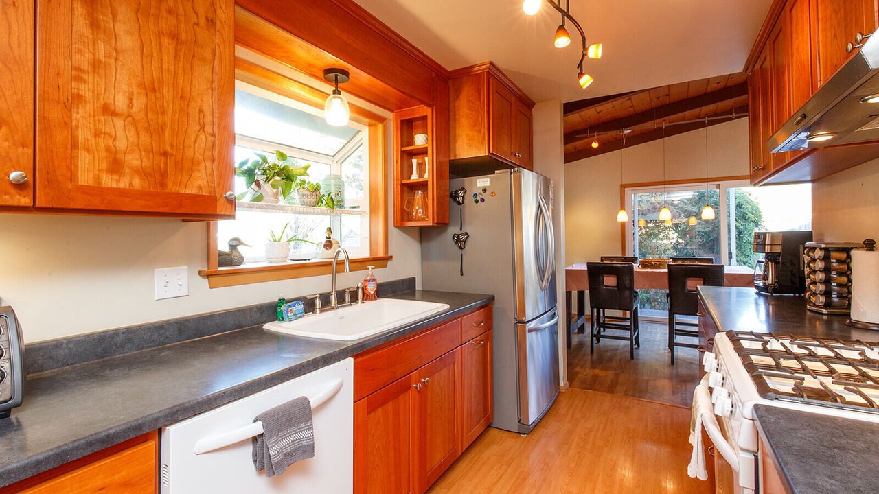Photo of Kitchen in McKinleyville