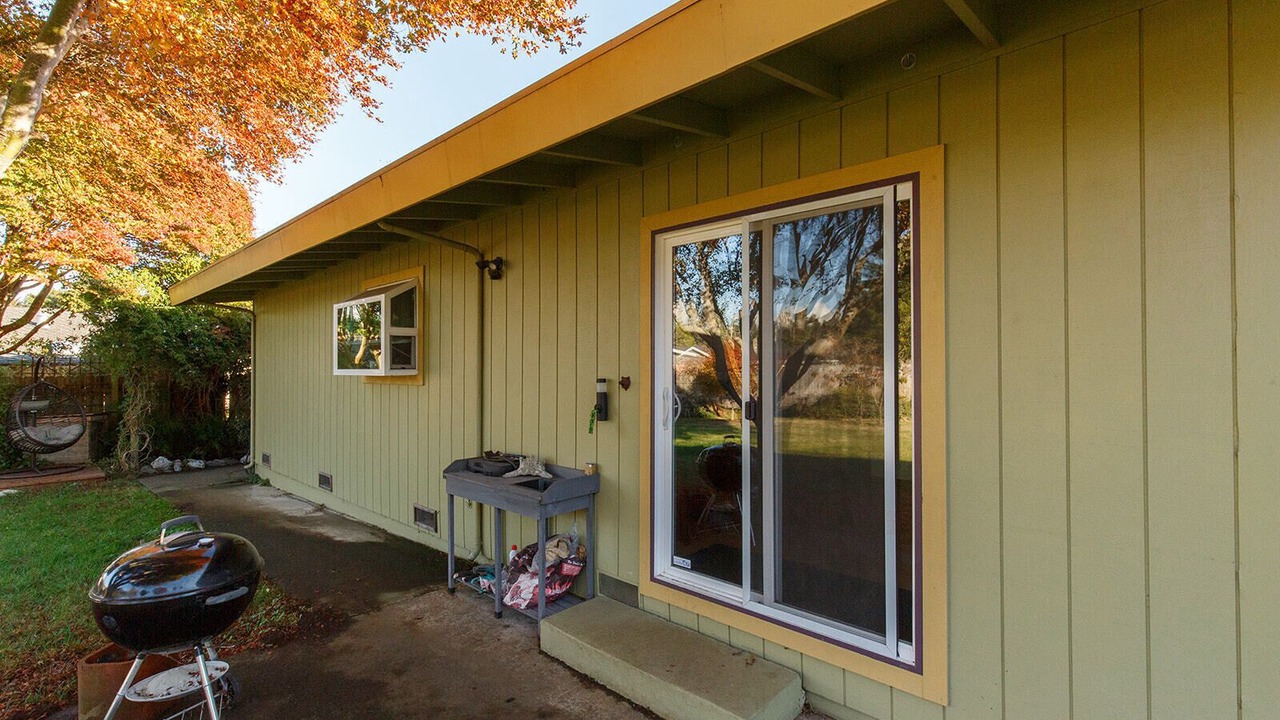 Photo of Patio Balcony in McKinleyville
