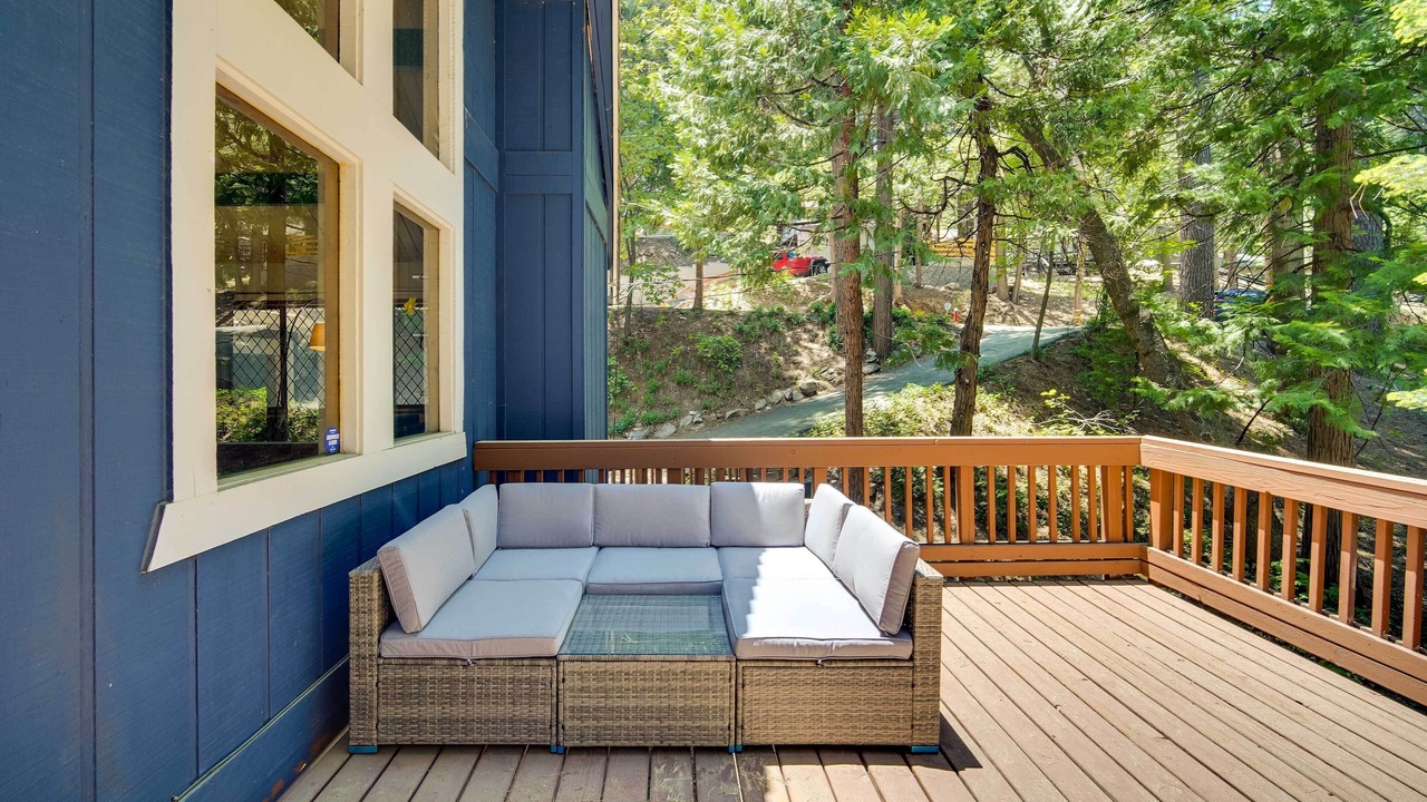 Photo of Patio Balcony in Twin Peaks