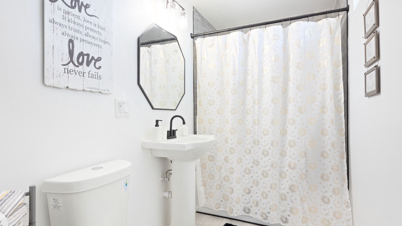 Photo of Bathroom in Indian Cove