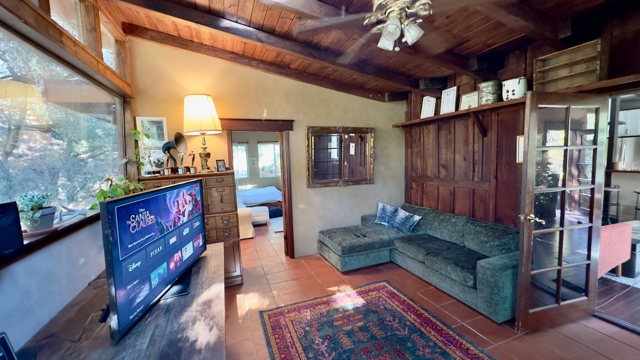 Photo of Bedroom in Topanga