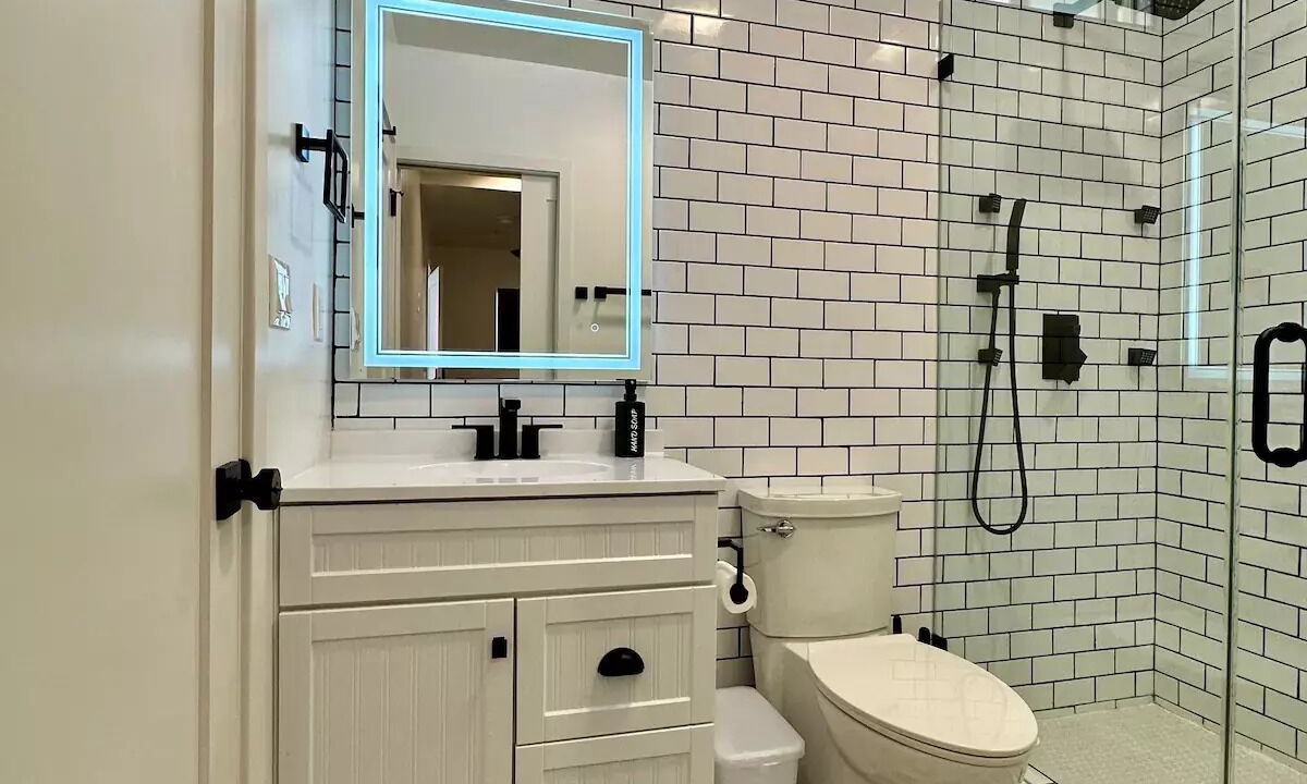 Photo of Bathroom in Gardena