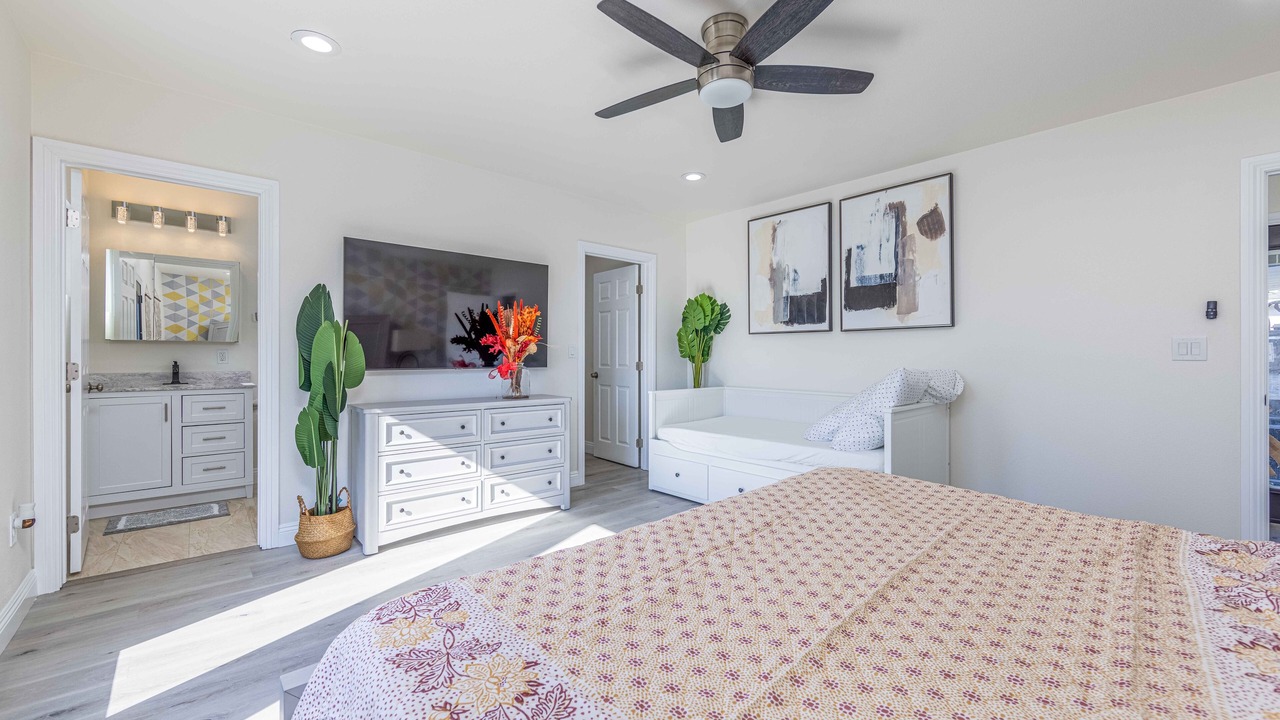 Photo of Bedroom in Midway City