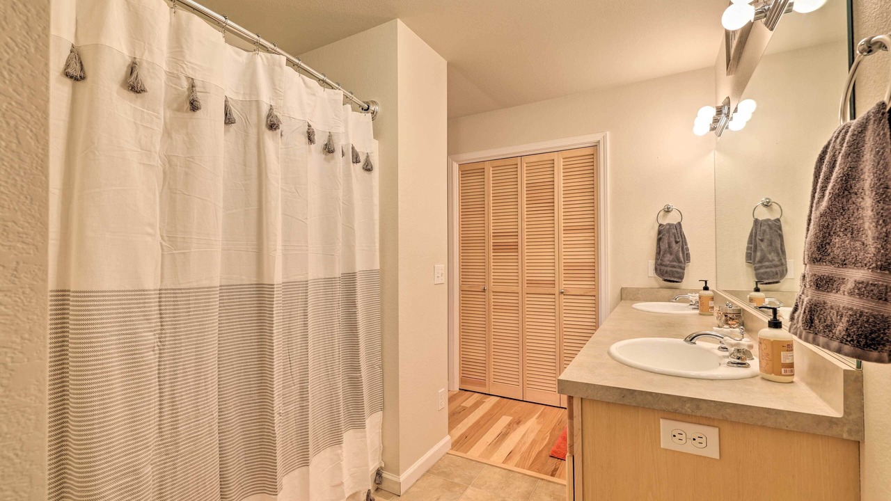 Photo of Bathroom in Cold Springs