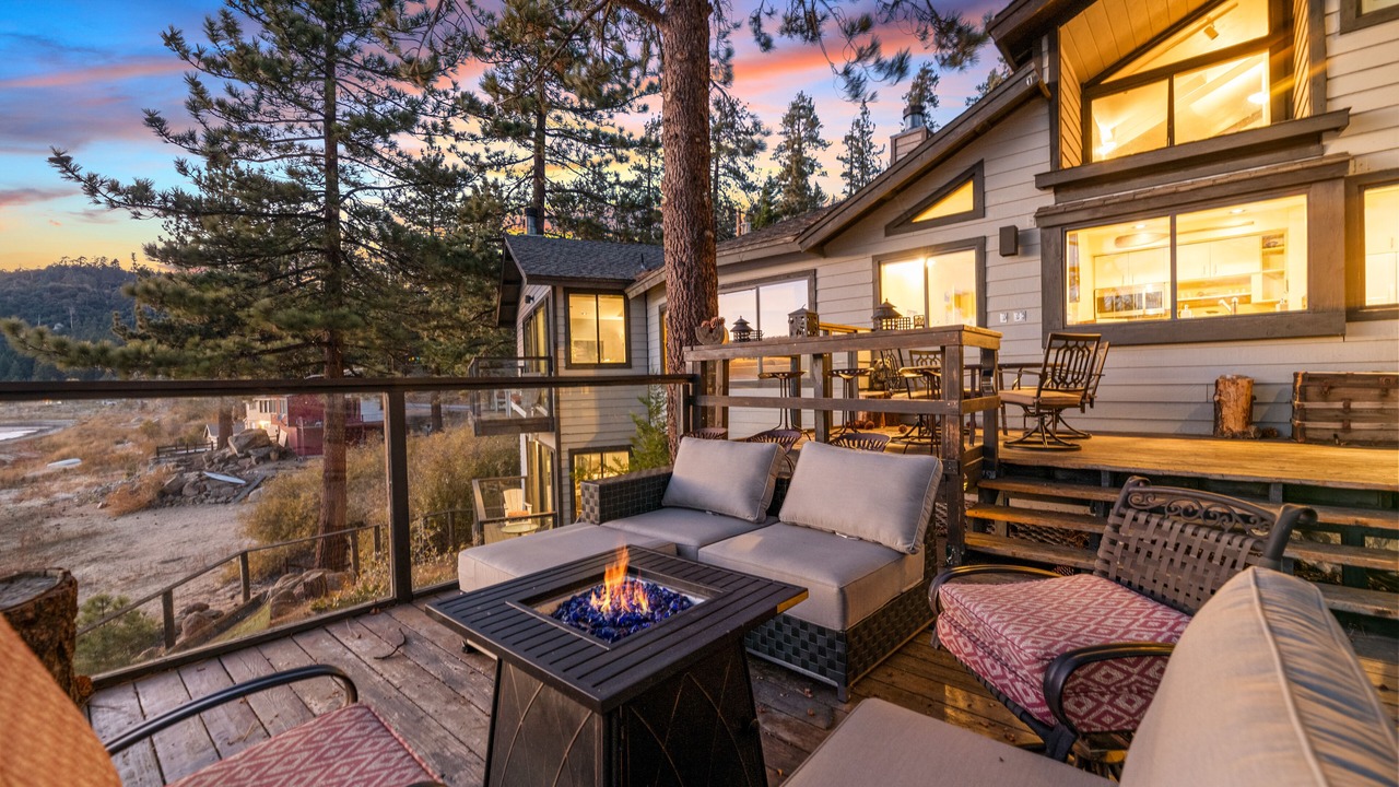 Photo of Patio Balcony in Fawnskin