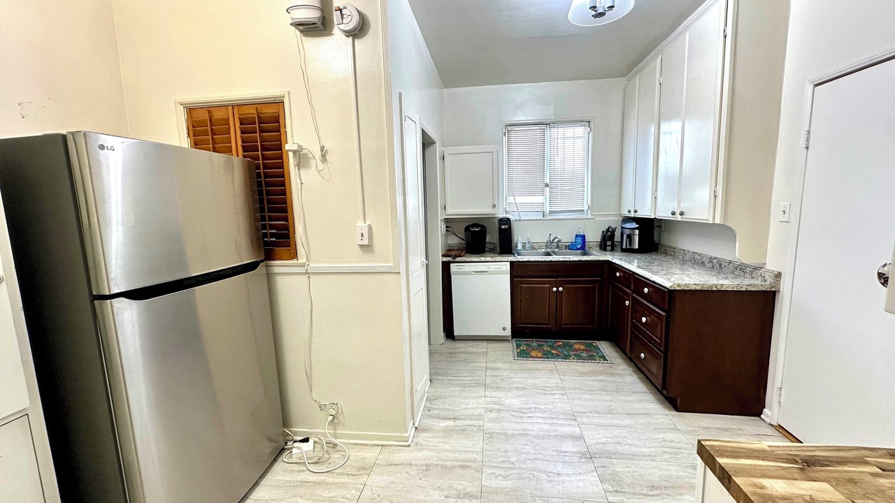 Photo of Kitchen in Greater Wilshire - Hancock Park