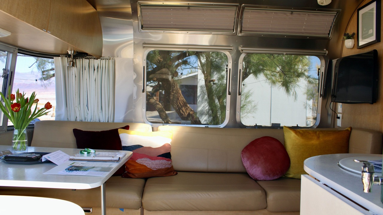 Photo of Livingroom in Tecopa
