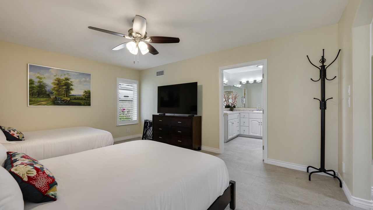 Photo of Bedroom in Sherwood Forest and Thistle Development