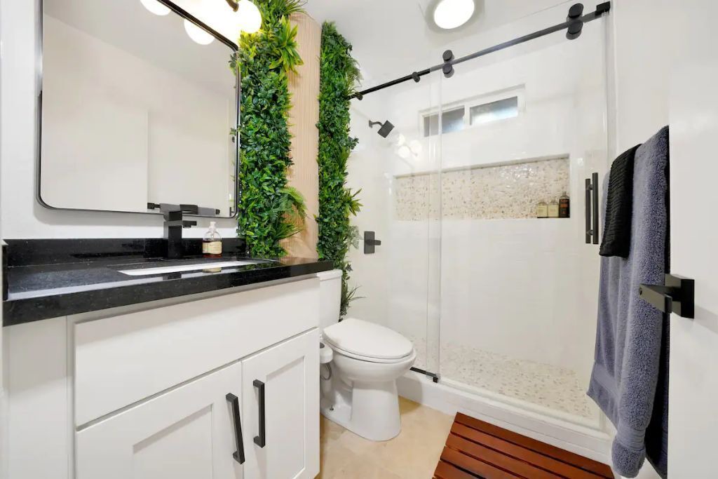 Photo of Bathroom in Costa Mesa