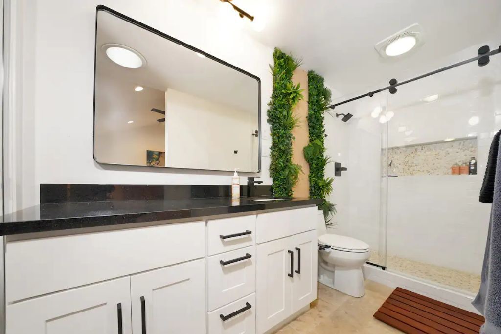 Photo of Bathroom in Costa Mesa