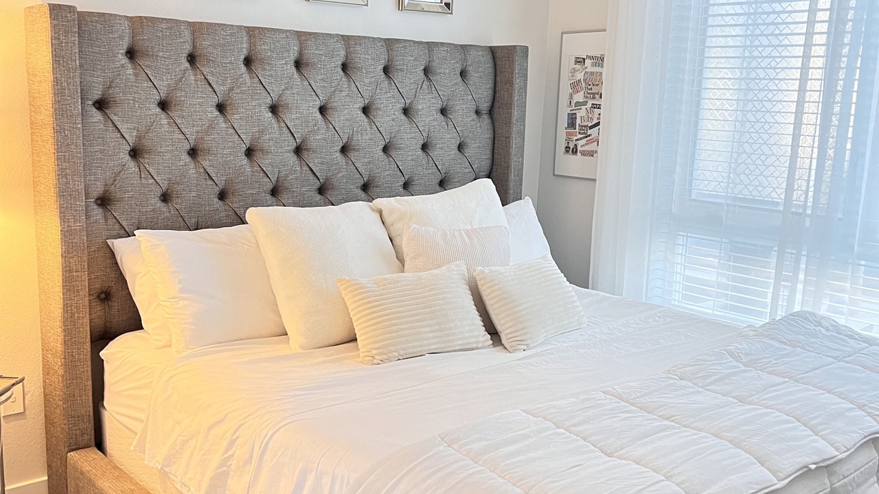 Photo of Bedroom in Glendale