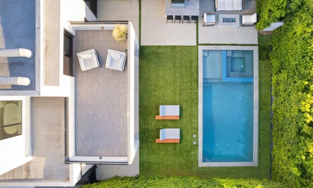 Photo of Outdoor in Fairfax District
