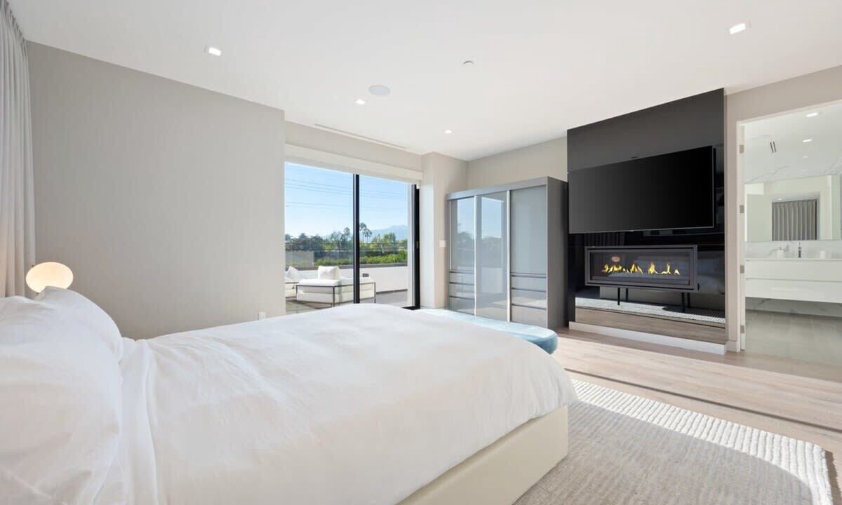 Photo of Livingroom in Fairfax District