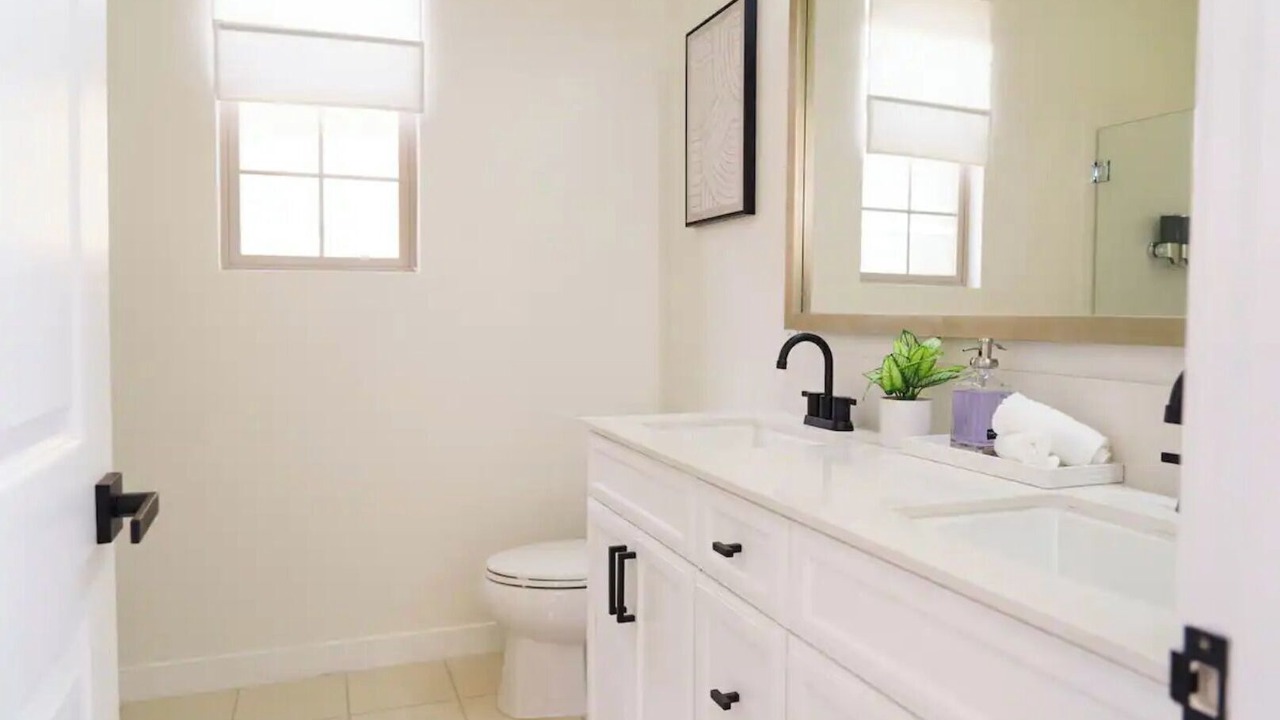 Photo of Bathroom in Azusa