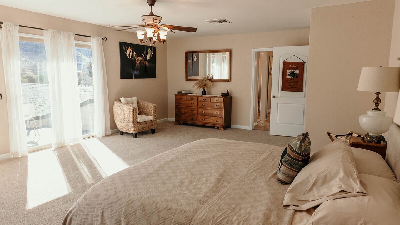 Photo of Bedroom in Kernville