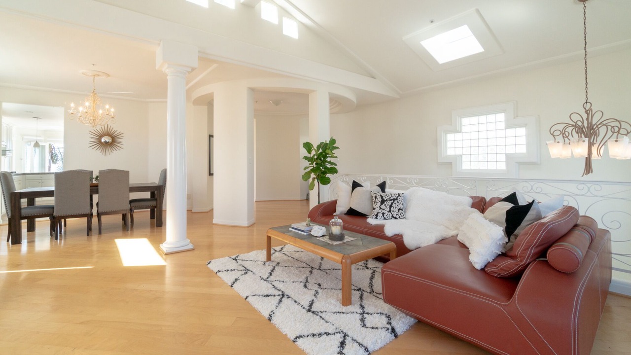 Photo of Livingroom in South Redondo