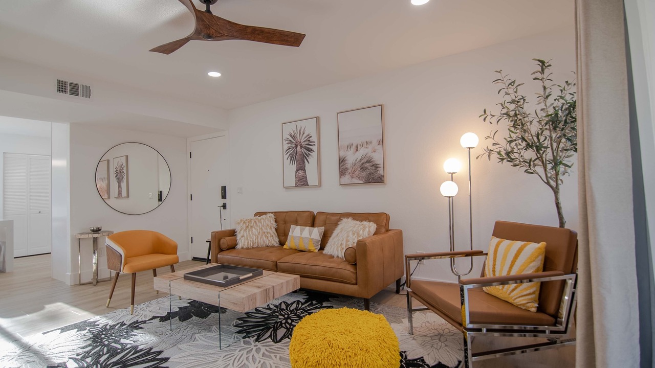 Photo of Livingroom in Lake Forest