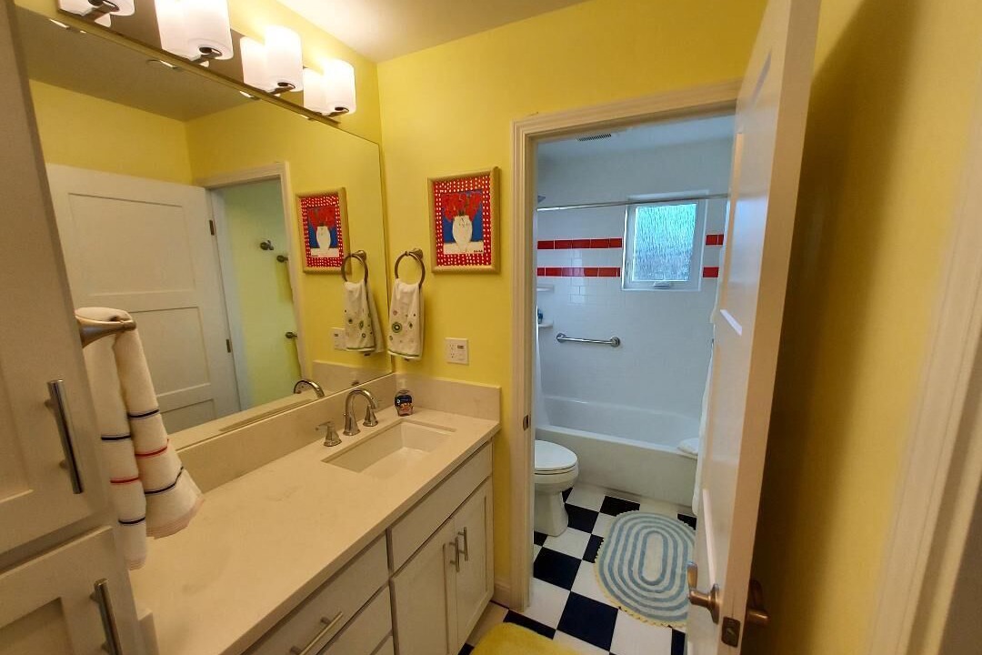 Photo of Bathroom in East Sacramento