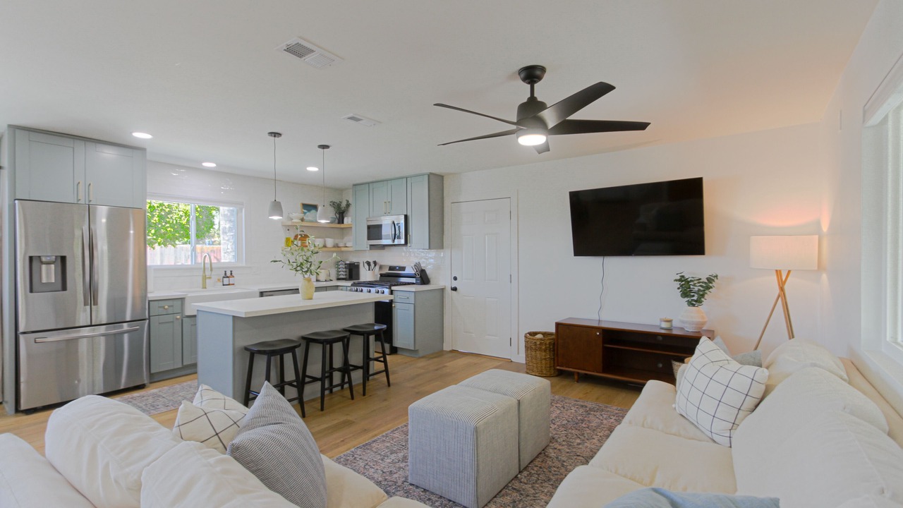 Photo of Bedroom in North Valley