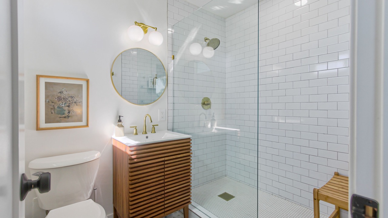 Photo of Bathroom in North Valley