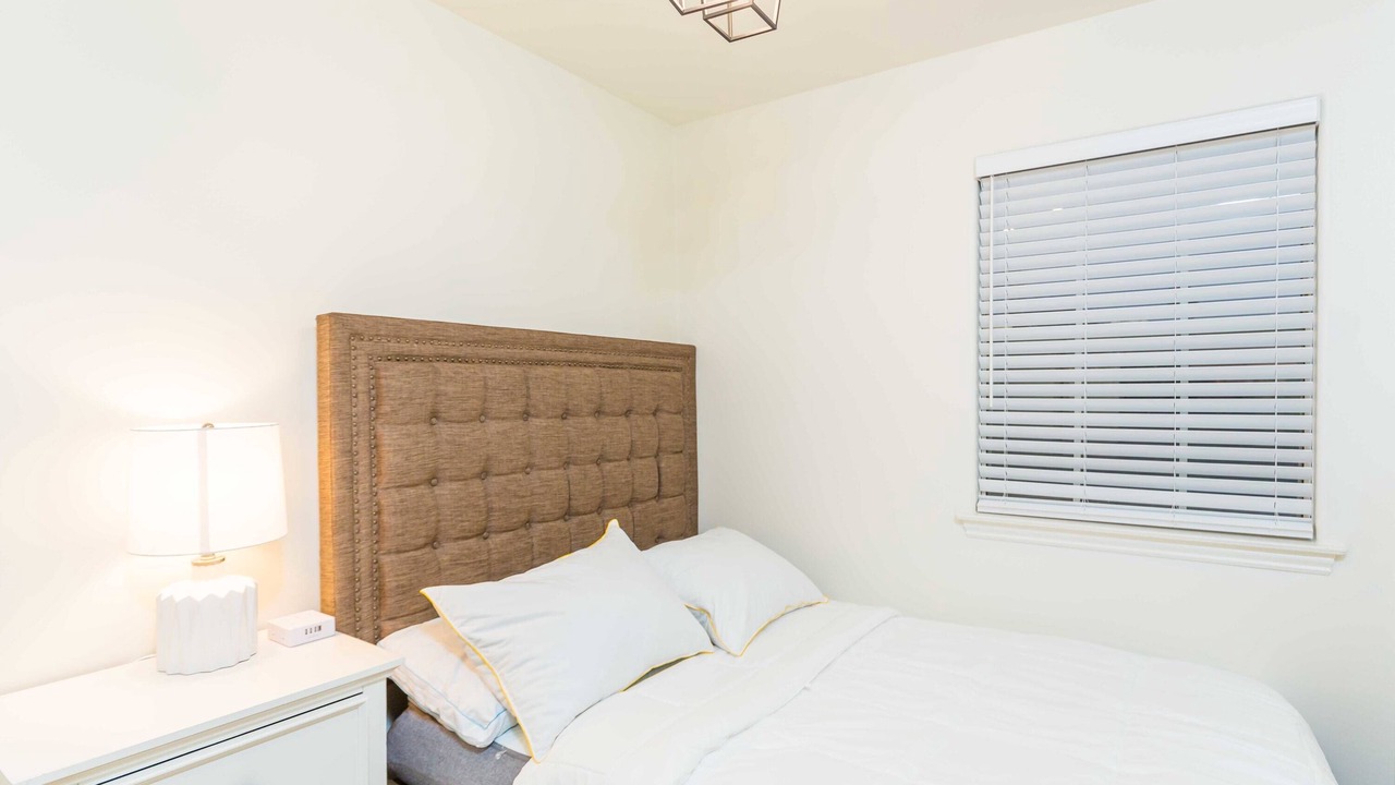 Photo of Bedroom in East Pasadena