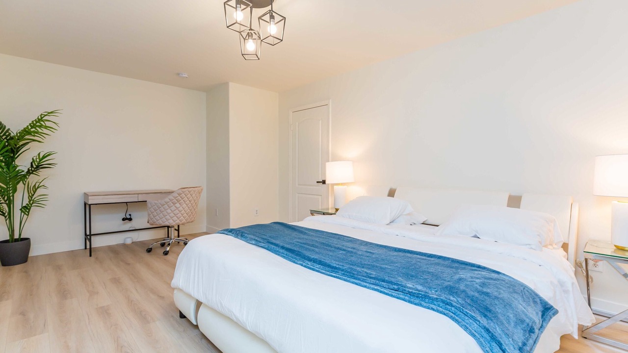 Photo of Bedroom in East Pasadena