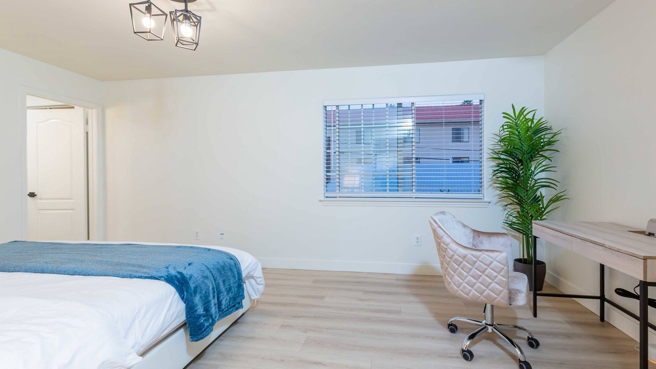 Photo of Bedroom in East Pasadena
