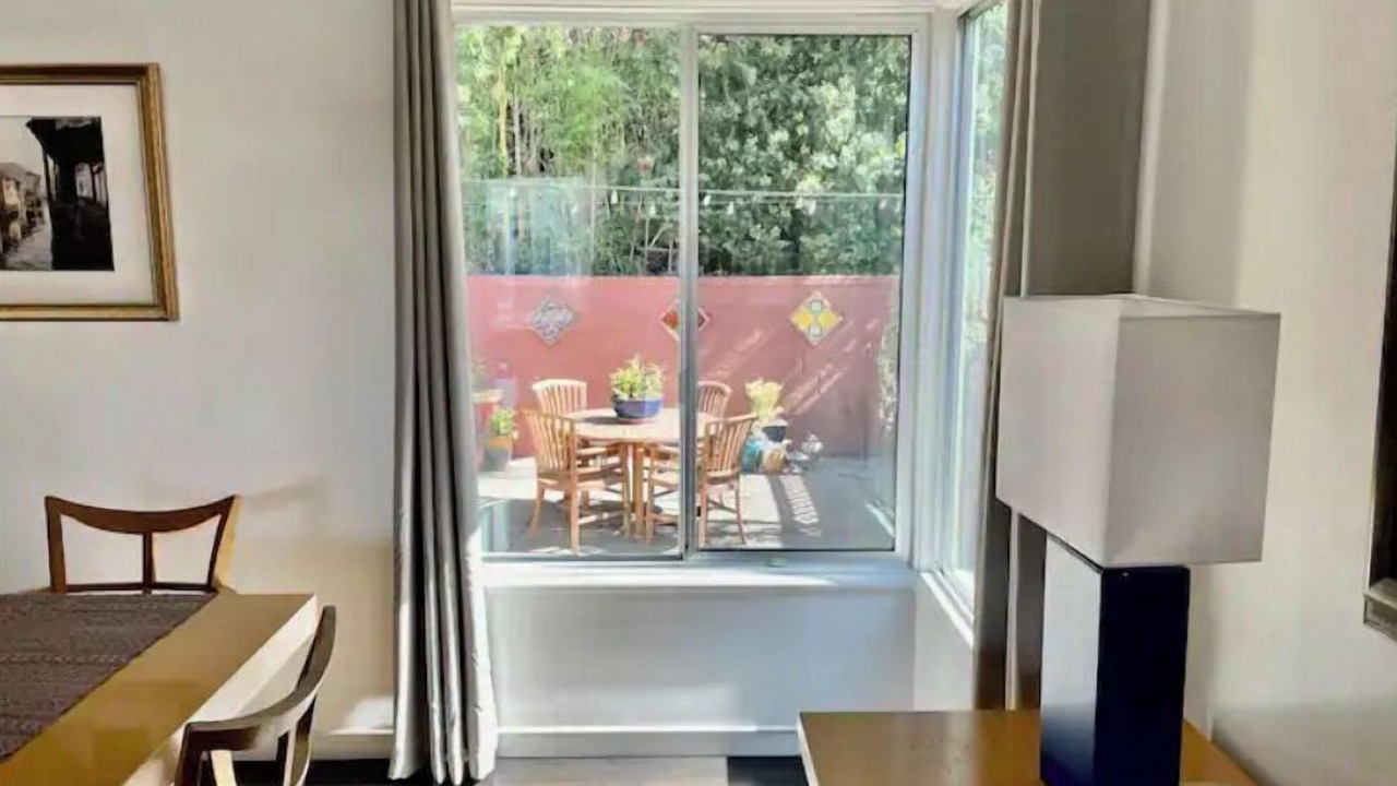 Photo of Bedroom in Oakland