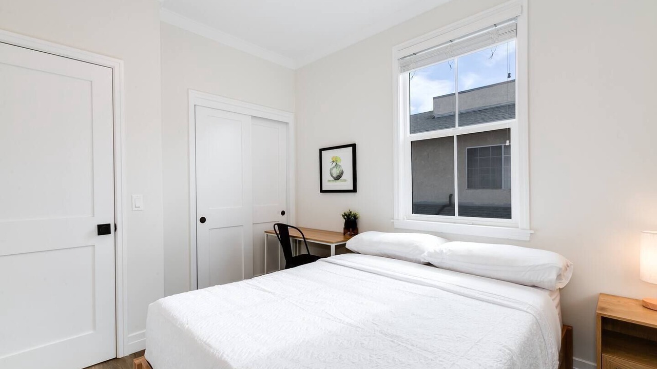 Photo of Bedroom in Lamanda Park