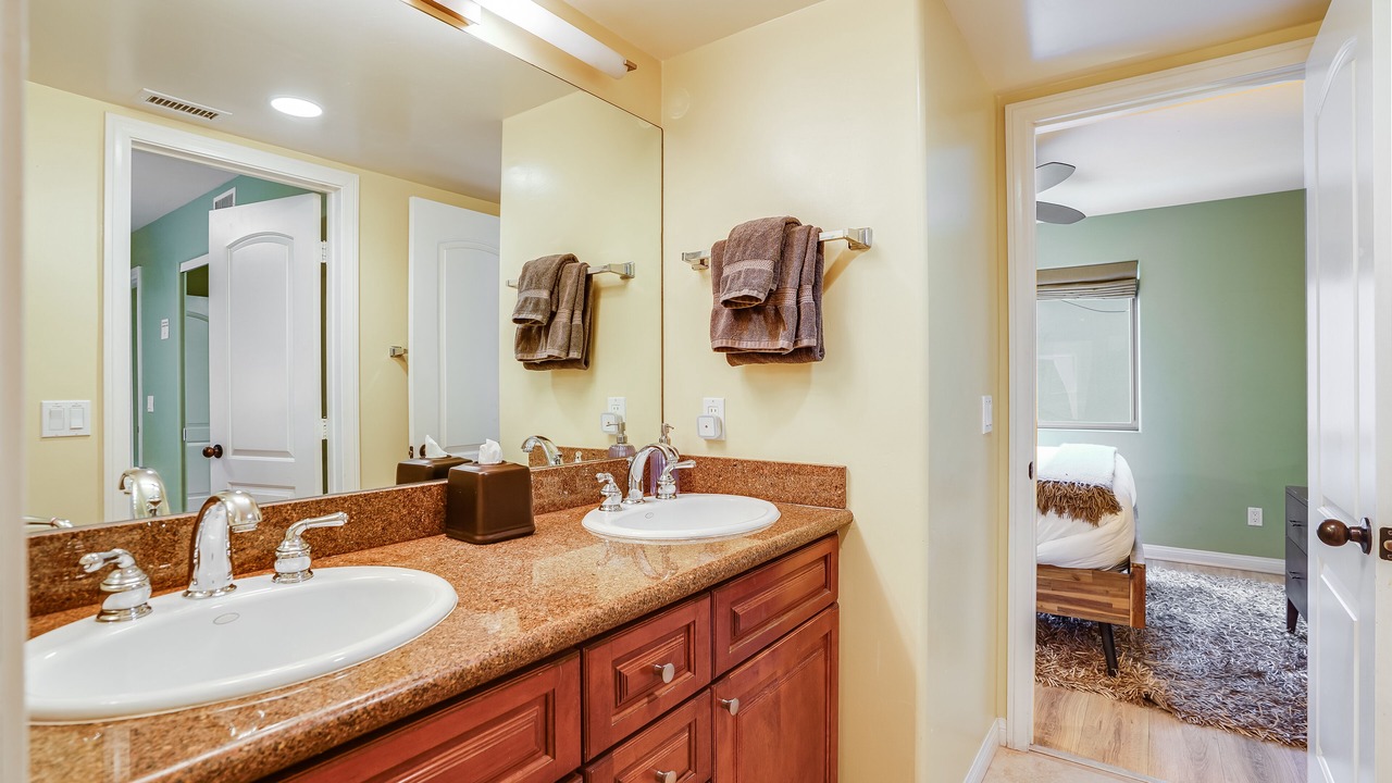 Photo of Bathroom in South Mission Beach