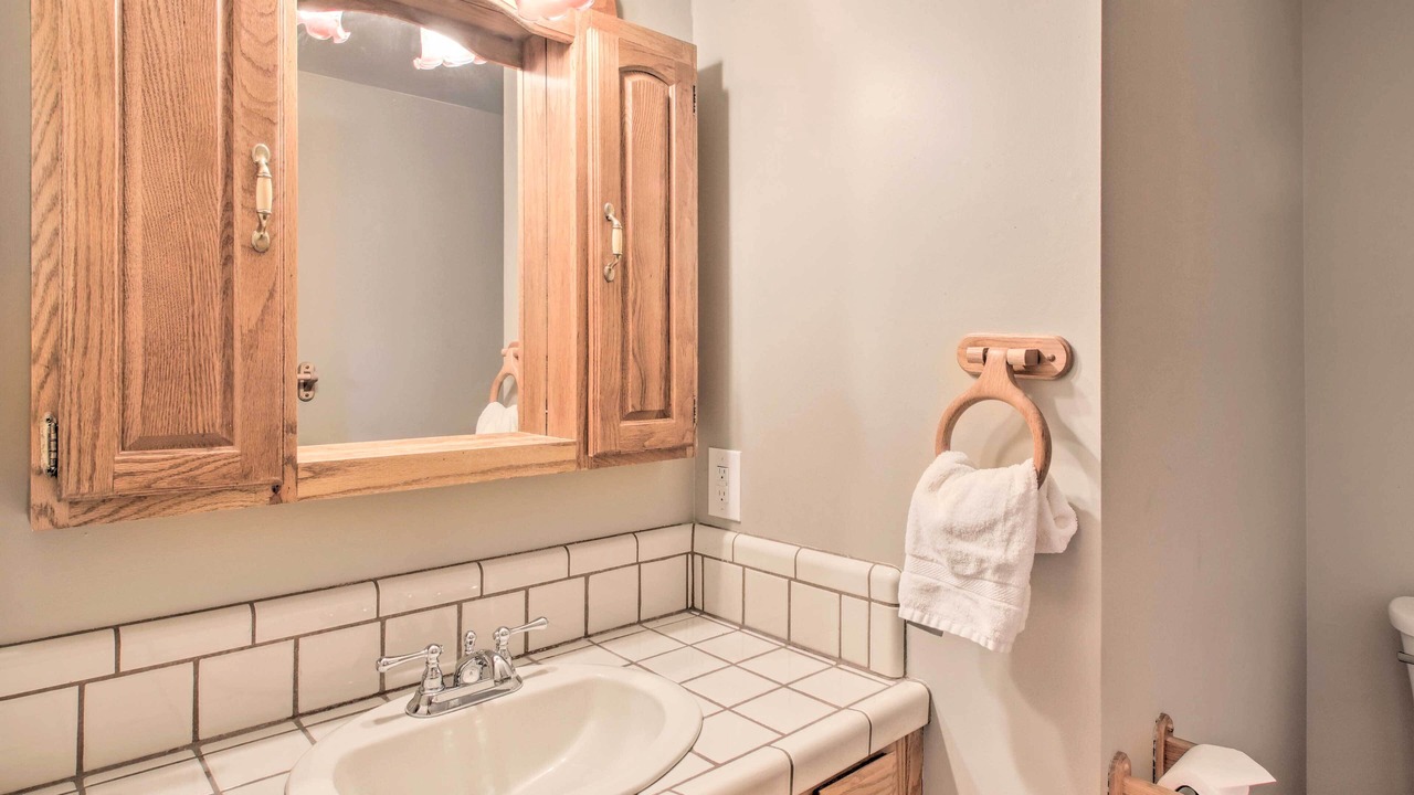 Photo of Bathroom in Pine Mountain Club