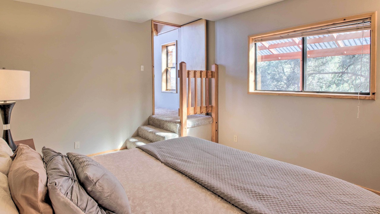 Photo of Bedroom in Pine Mountain Club