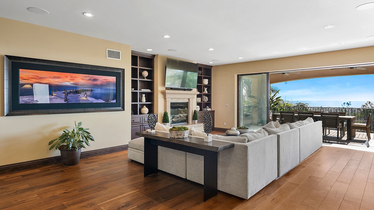 Photo of Livingroom in North Pacific Beach