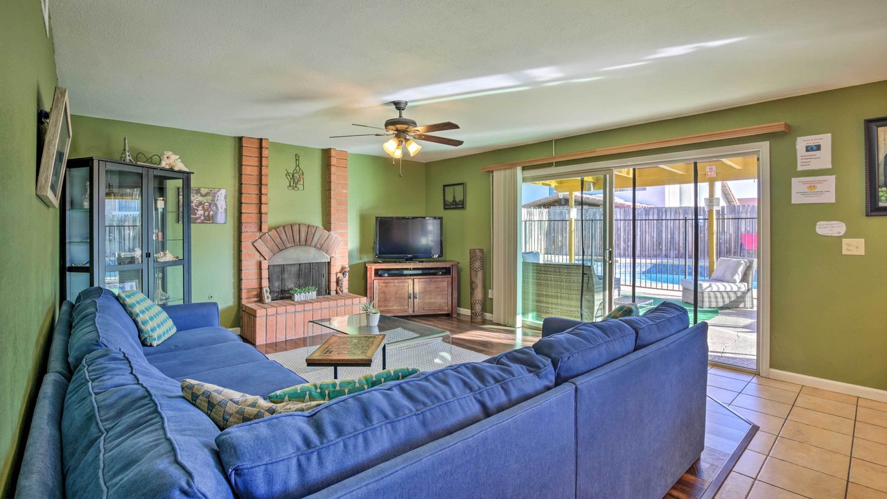 Photo of Livingroom in Lincoln Acres
